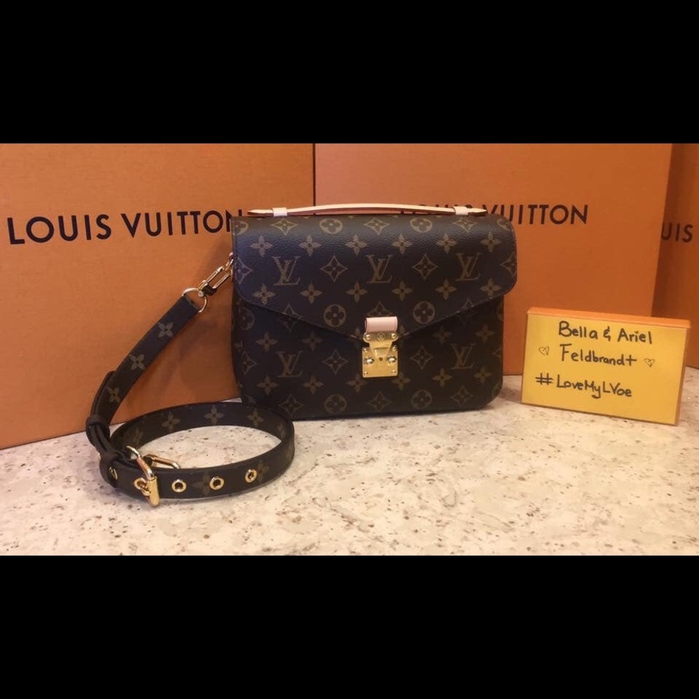 Authentic Louis Vuitton Pochette Metis